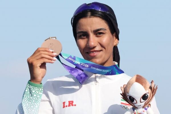 Iranian woman rower  Mojallal snatches gold in Nagoya