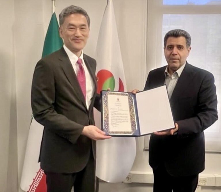 Iran, Japan discuss keeping economic relations strong in difficult times