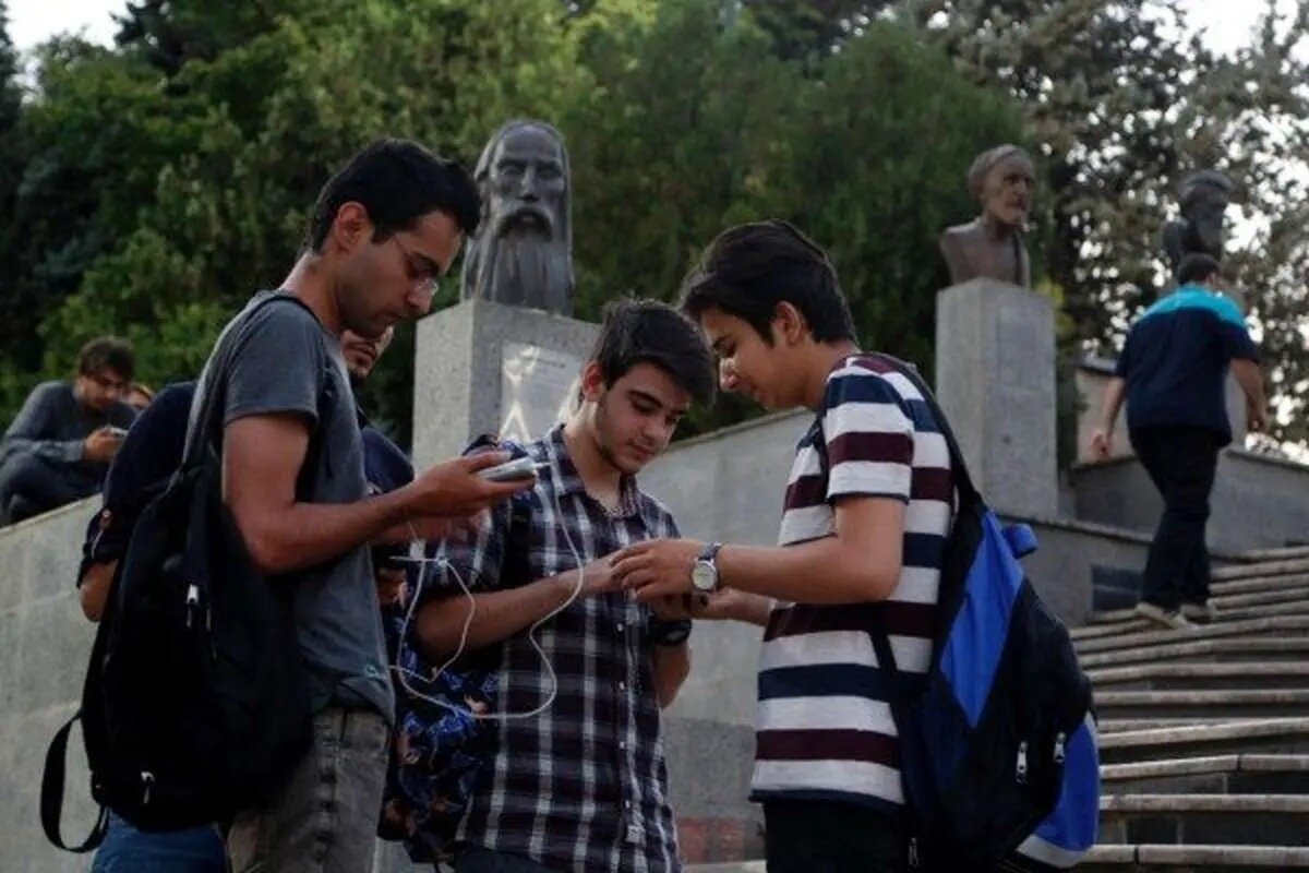 آخرین سنگر مقاومت برای حفظ معنا / وقتی «اکنون» آب می‌رود/ نسل زد یکی از نیروهای تحولات اجتماعی ایران