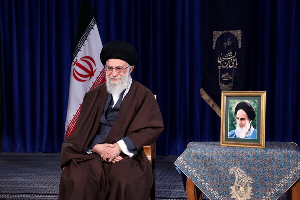 تأکید بر عزت ملی و توجه به هویت اسلامی و ایرانی؛ از اصول بنیادی مدنظر رهبر شهید