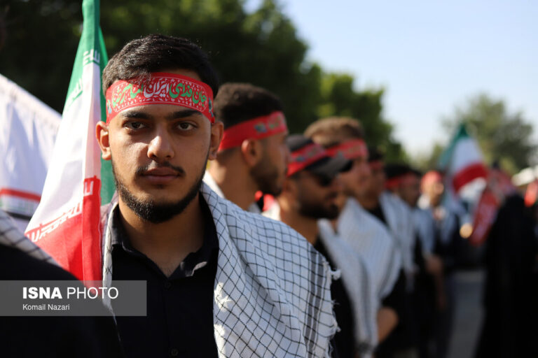 اعزام کاروان شرکت کنندگان در مراسم بدرقه و تشییع پیکر امام شهید - کرمانشاه