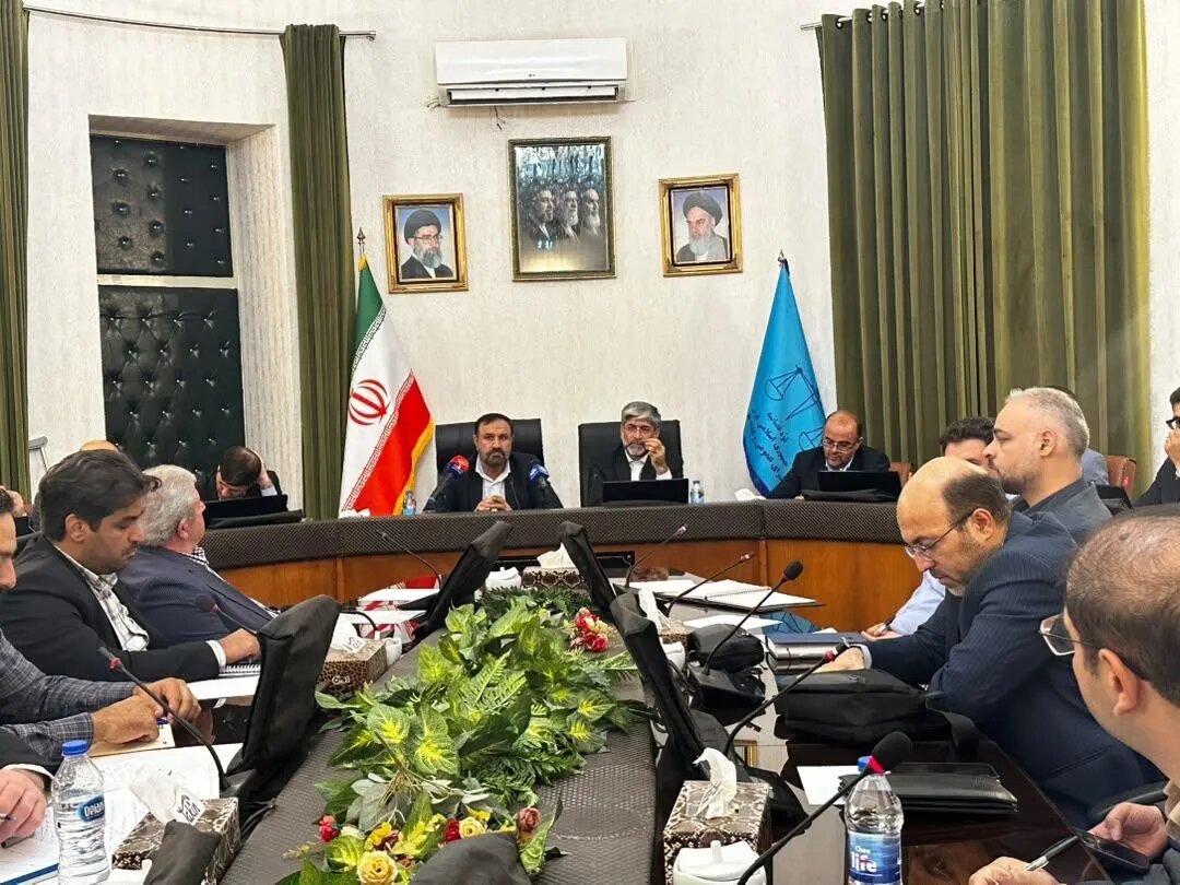 عتباتی: ۶ پرونده مهم و کثیرالشاکی خودرویی بررسی شد