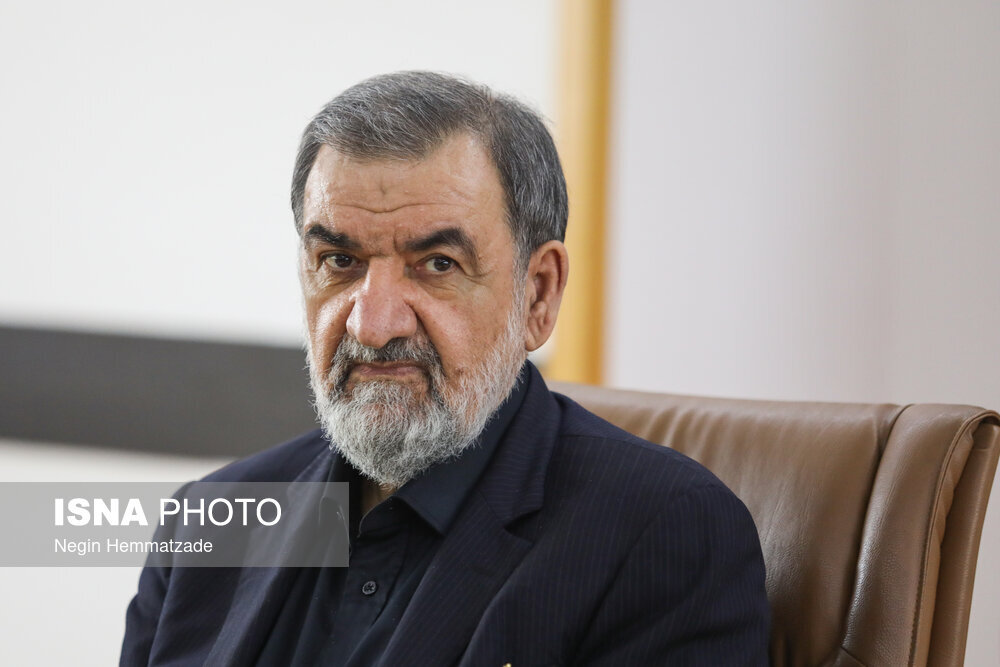 توئیت انگلیسی محسن رضایی خطاب به آمریکایی‌ها درباره مذاکره/ دبیر شعام زمان قبول مذاکره از جانب ایران را اعلام کرد + تصویر