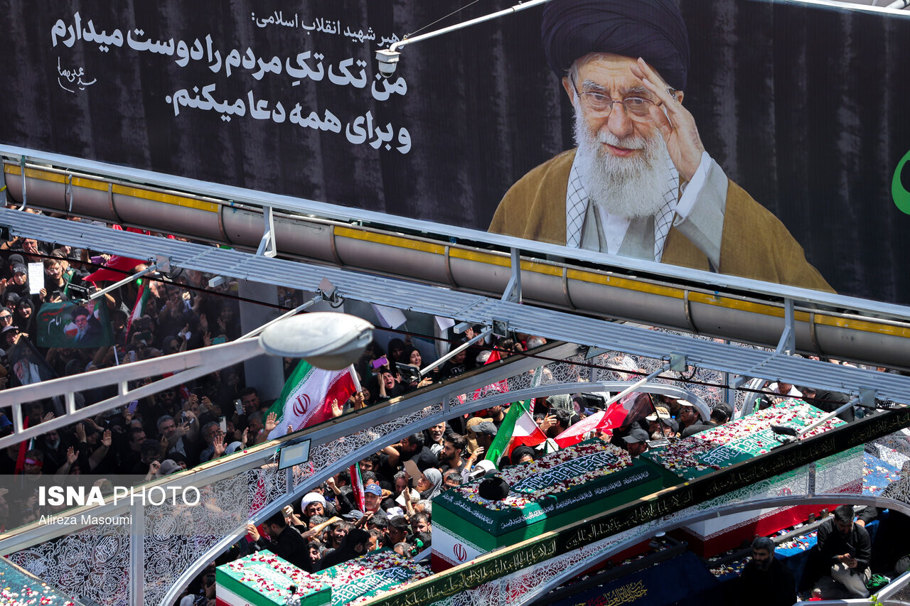 ببینید |  لحظات پایانی تشییع رهبر شهید انقلاب در تهران