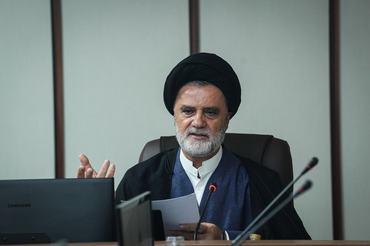 محمود نبویان: دعوای آمریکا با ایران بر سر اصل اسلام است/ بودجه نظامی ما زیر ۱۰ میلیارد دلار اما بودجه نظامی آمریکا در سال ۲۰۲۵، ۹۲۵ میلیارد دلار است!
