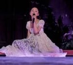 Ariana Grande leaves problems at home as her tour hits the UK