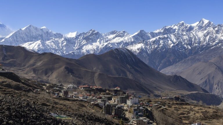 US climber dies in avalanche on Nepal’s Mount Makalu