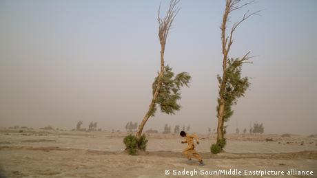 عمیق‌تر شدن محرومیت‌ها؛ پیامدهای جنگ در سیستان و بلوچستان