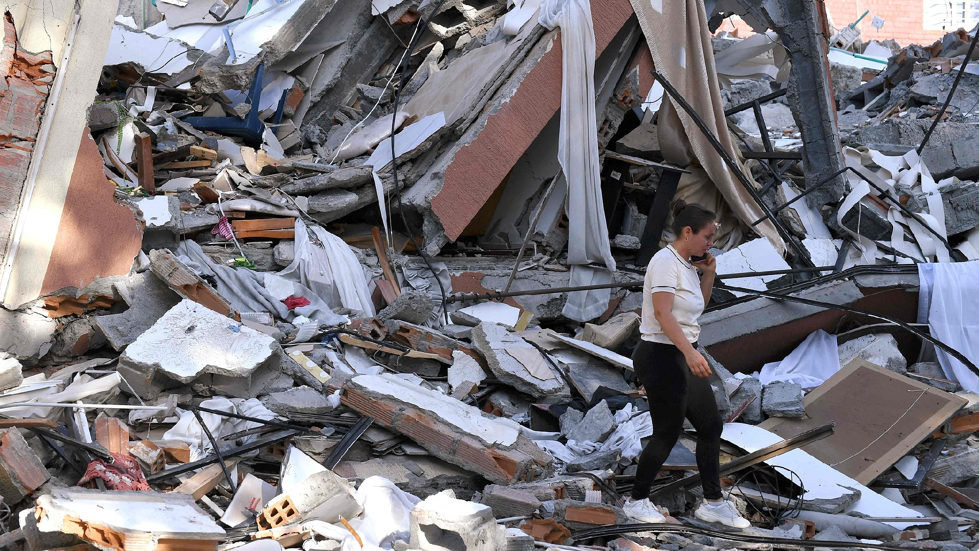 Colombia quake death toll rises to 132