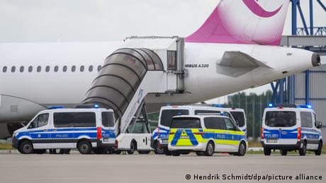 اخراج  ۲۸ درصد مهاجران موظف به ترک اتحادیه اروپا در سال ۲۰۲۵