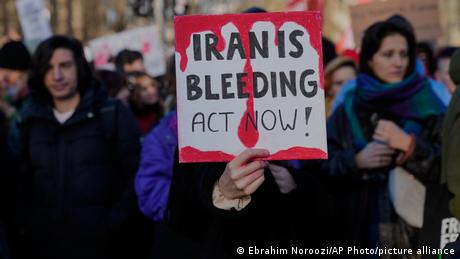 "سرکوب و اعدام چه با جنگ و چه با آتش‌بس ادامه خواهد داشت"