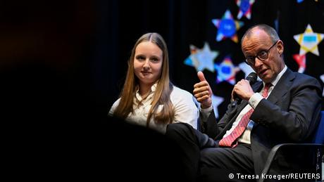 مرتس: تمام یک ملت توسط رهبری ایران تحقیر می‌شود