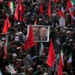 تهدید و تقاضای کشتن «قاتلان خامنه‌ای» در مراسم تشییع تهران