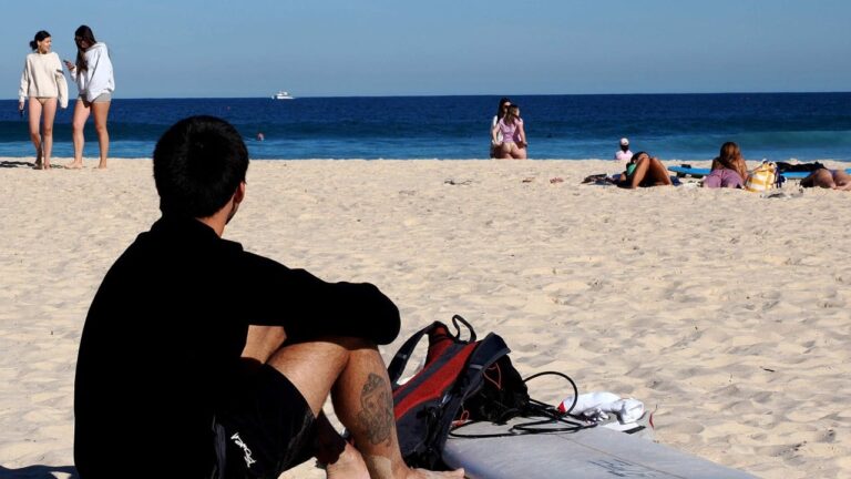 Australia’s backpacker visa cuts threaten working holiday dream