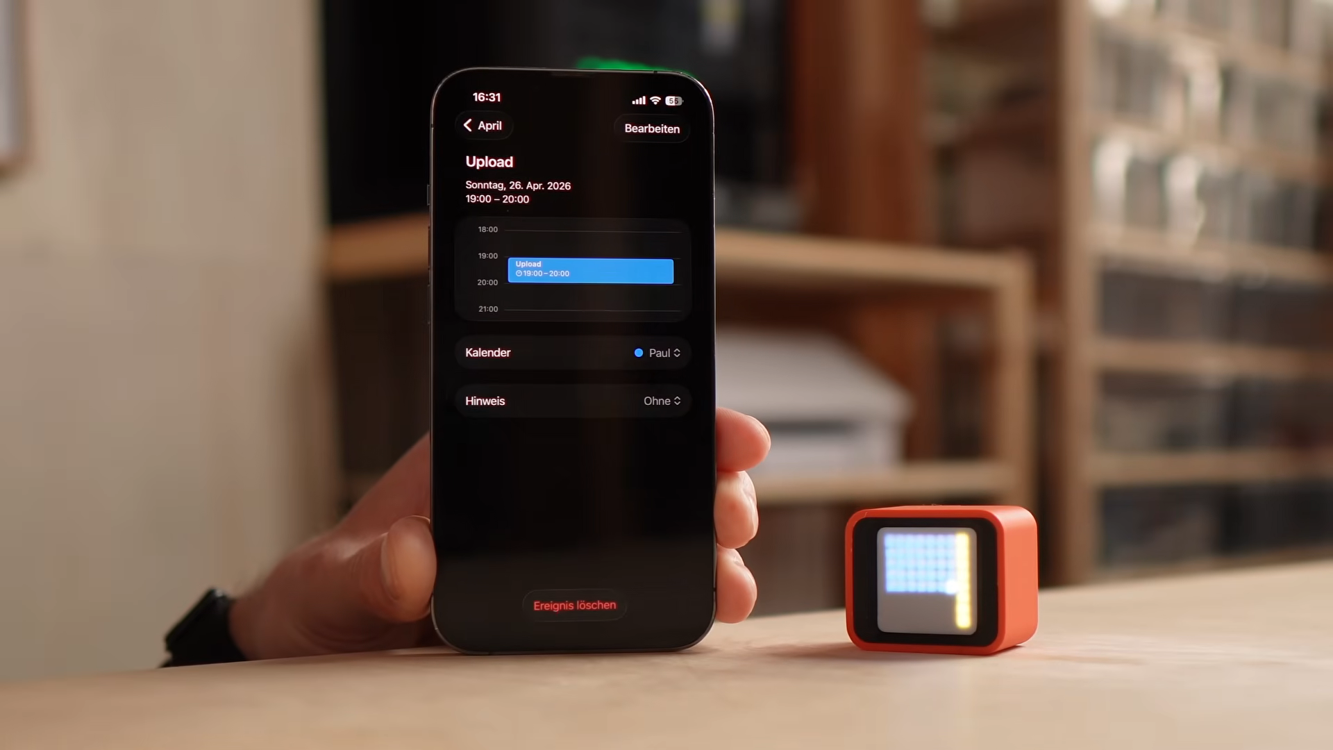 Compact Calendar Display Reduces Phone Dependency