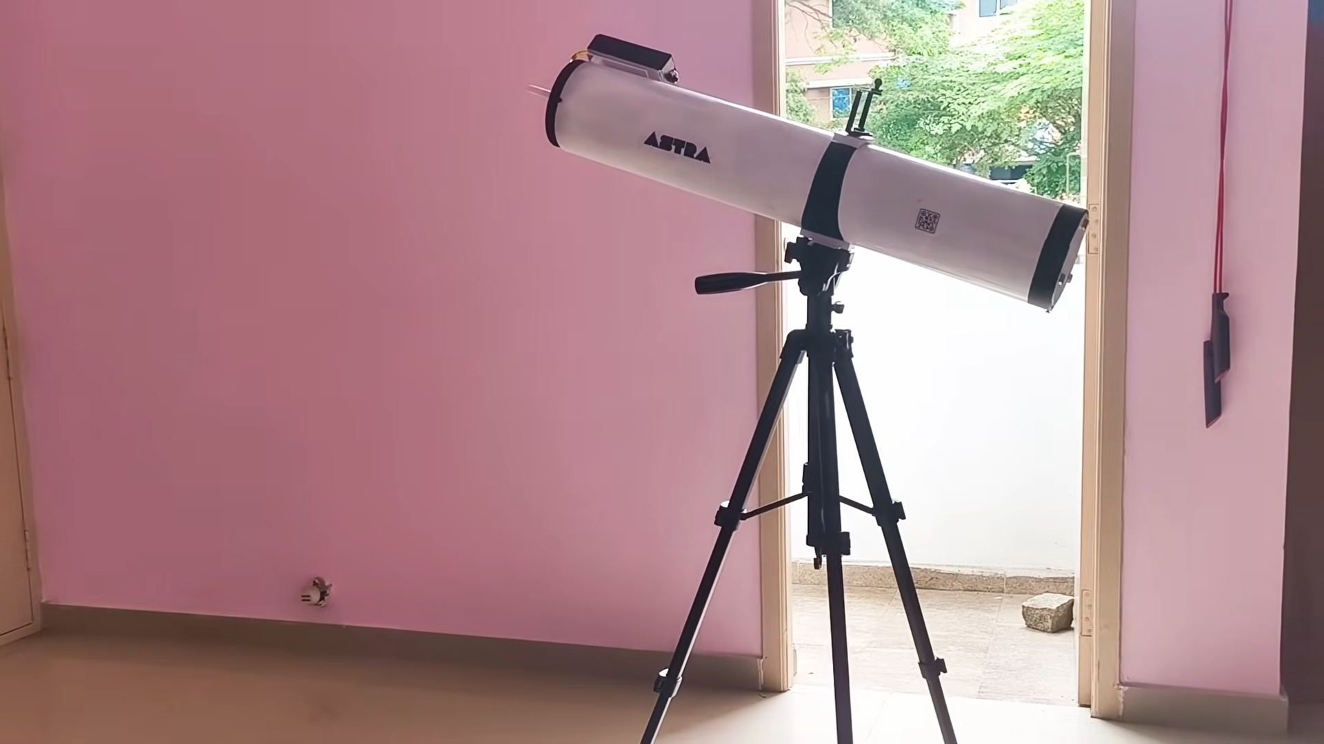 PVC Pipe Turned DIY Digital Telescope