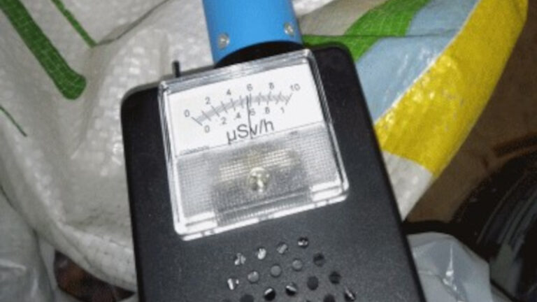 Building an Analog Geiger Counter
