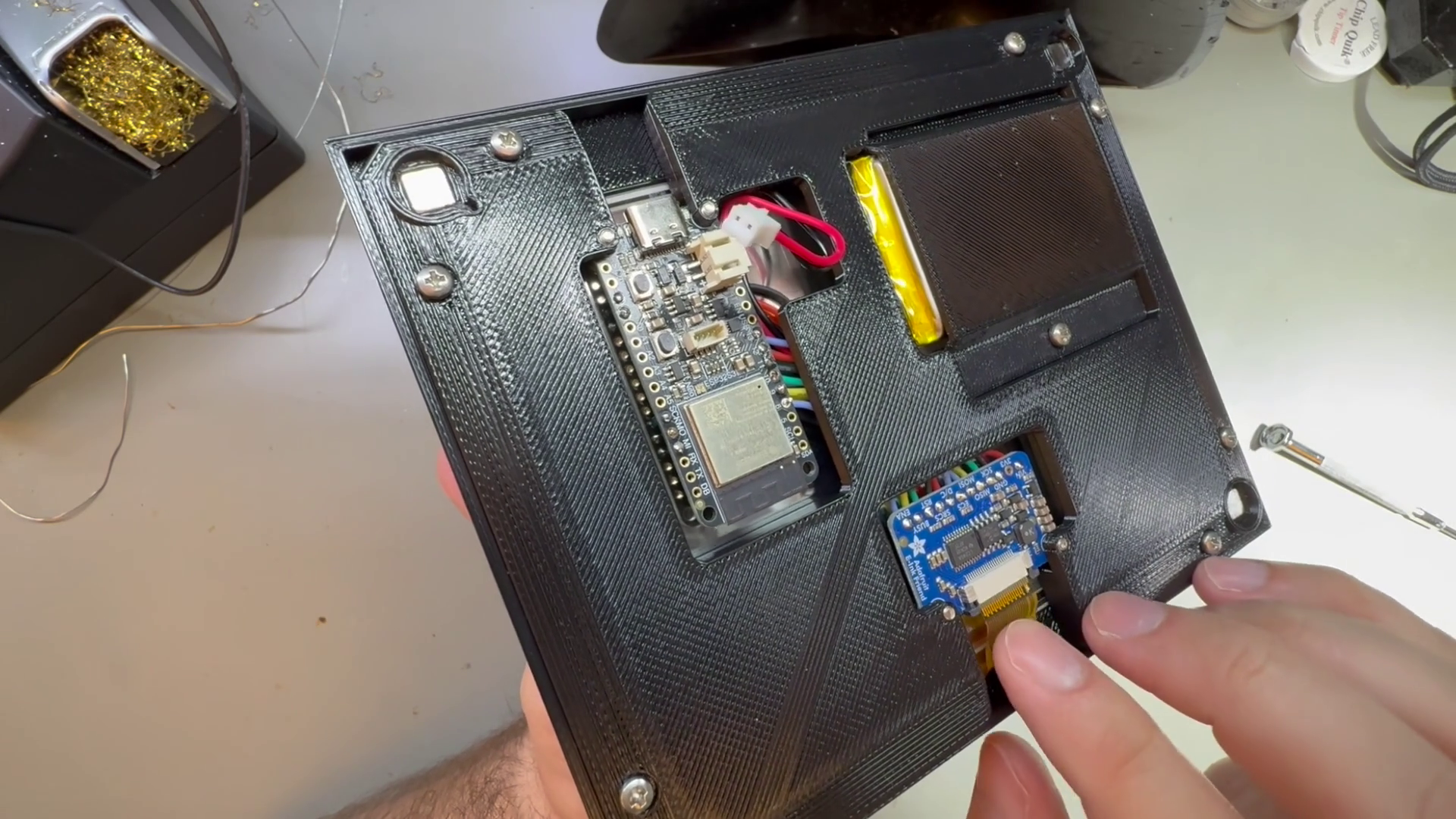 Make a DIY E-ink Faceplate For Valve’s Steam Machine