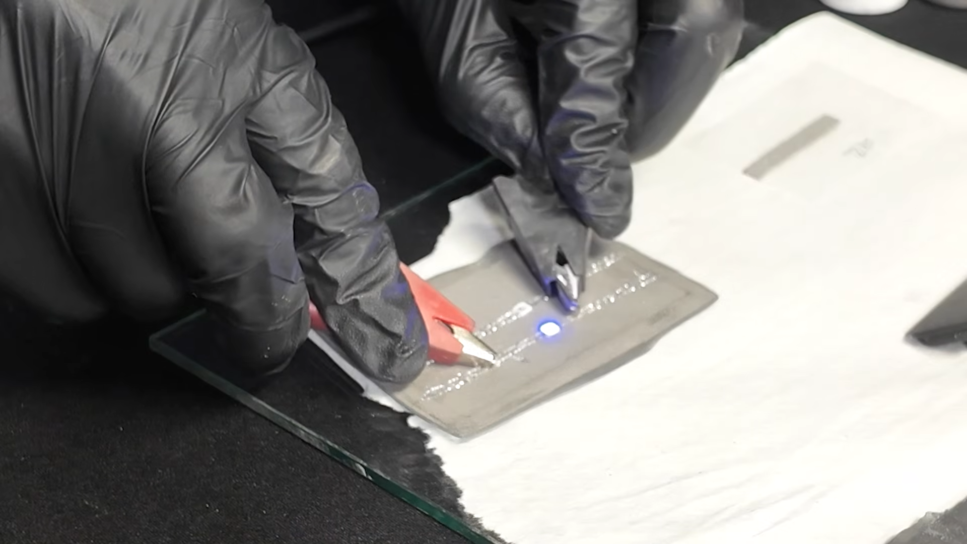 Self-Repairing Conductive Material from Liquid Metal