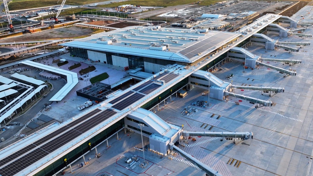 Sydney opens US$4 billion second airport with few flights