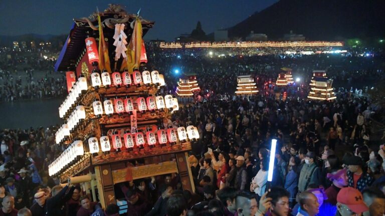 Japanese deputy mayor crushed to death under giant festival float
