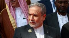 عراقچی در واکنش به ترامپ و نتانیاهو: مراقب باشید، ما هم کارهای ناتمامی داریم