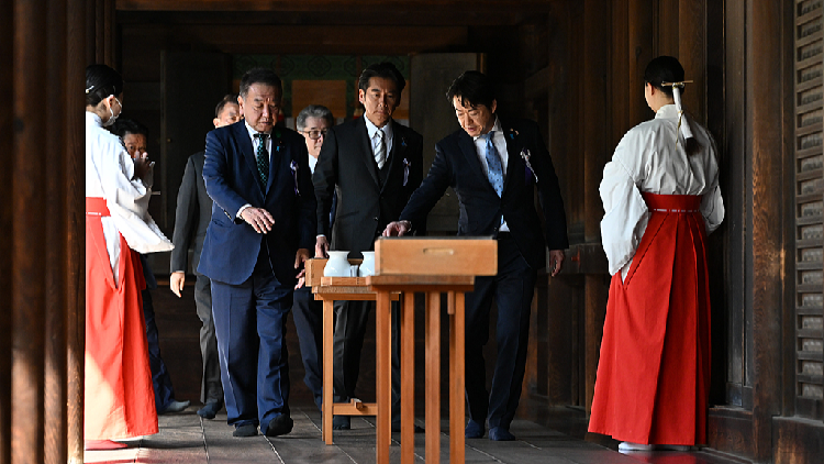 Japan's war memory: Remembering pain, forgetting responsibility