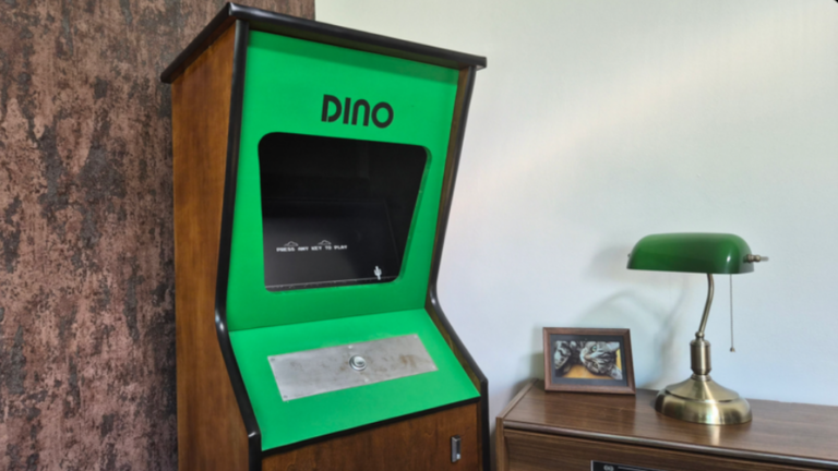 Pong-like Cabinet for Classic Dinosaur Jumper