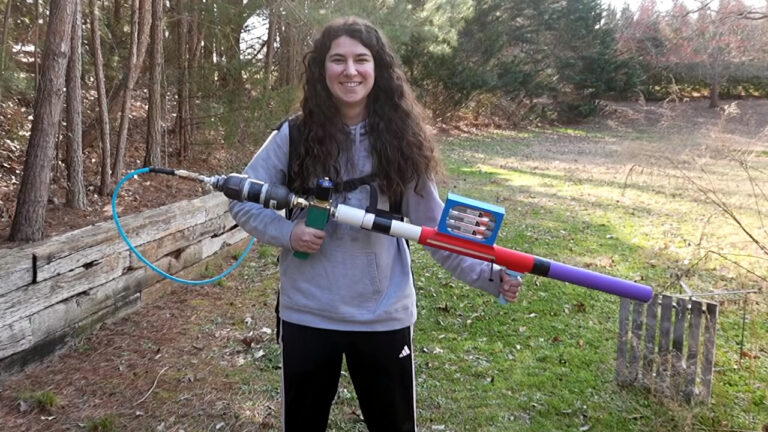 Emergency Bolt-Action Launcher for EpiPens