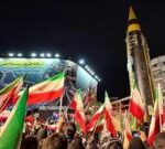 ترامپ: آتش‌بس را تا زمان ارائه پیشنهاد ایران تمدید کردم؛ قرارگاه خاتم‌الانبیا: در صورت تجاوز، دست ما روی ماشه است