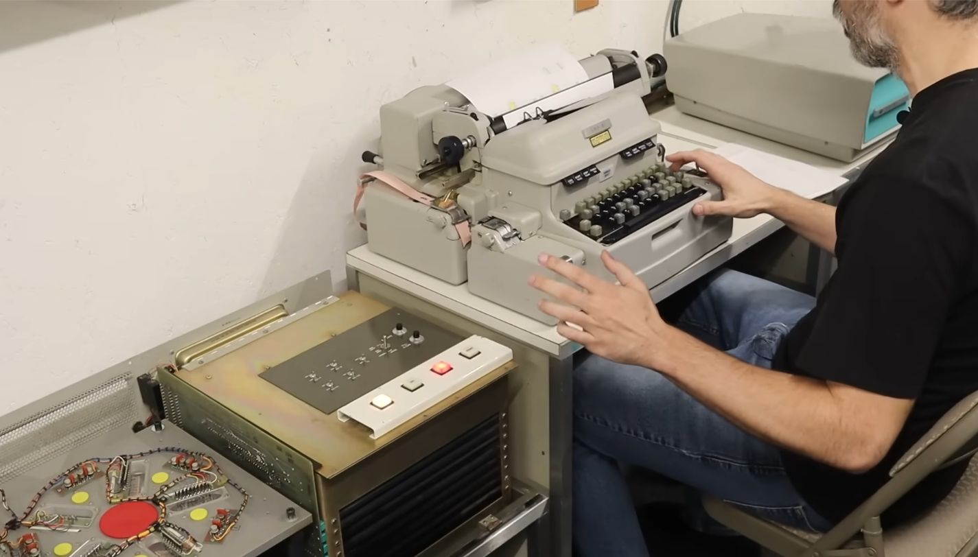 Rescuing the Data on a 1960s LGP-21 Computer’s Disk Memory