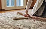 چگونه لکه‌های سخت روی فرش را تمیز کنیم؟ اشتباهاتی که ممکن است لکه را بدتر کنند