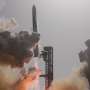 SpaceX launches Starship on another test flight, this time with the most advanced Starlinks