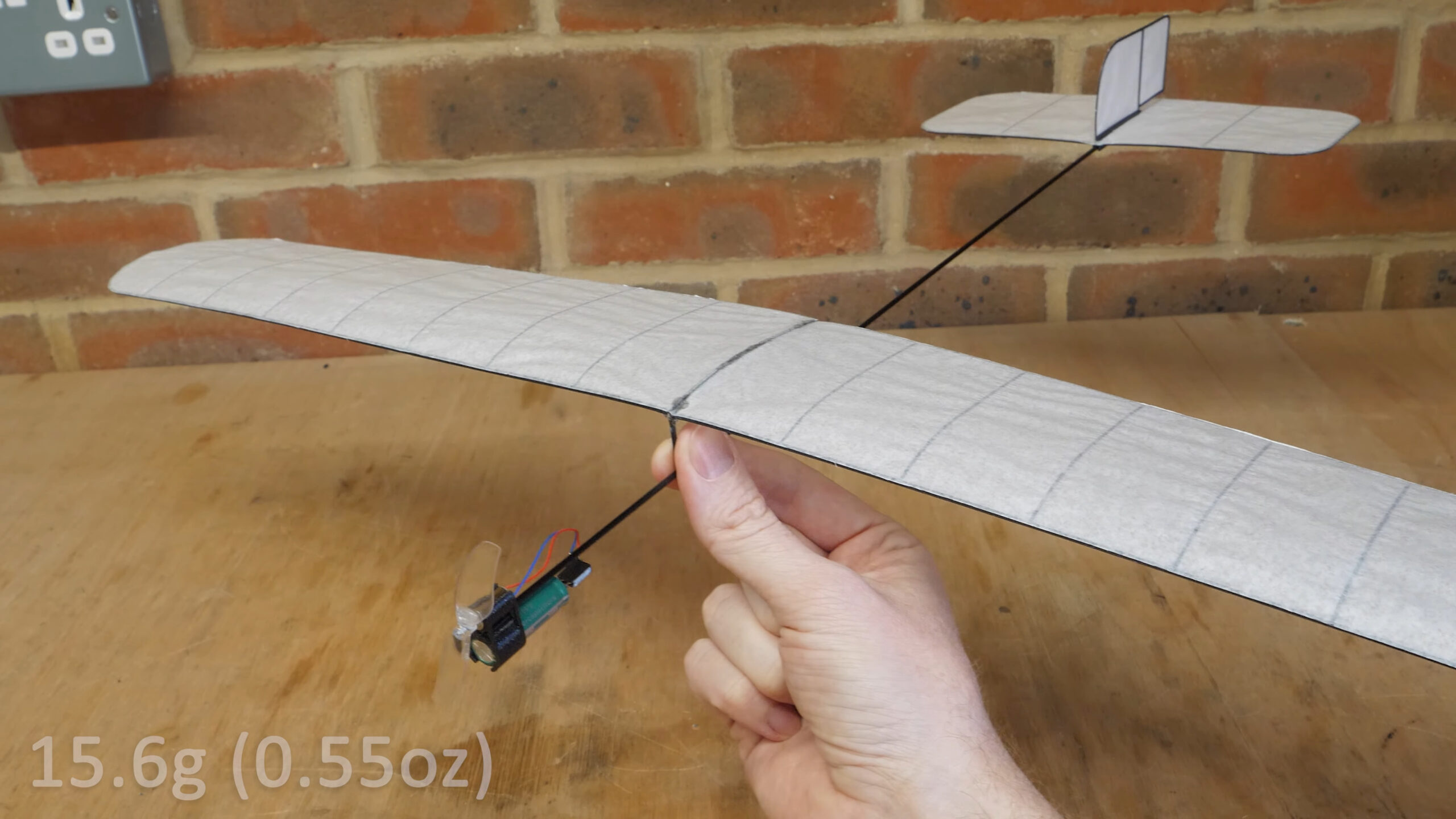 Electric Wind-Up Plane Uses Supercapacitors For Free Flight Fun